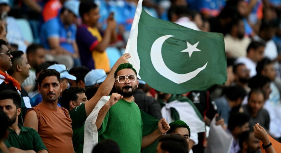 India dominate on field as Pakistan fans leave disappointed