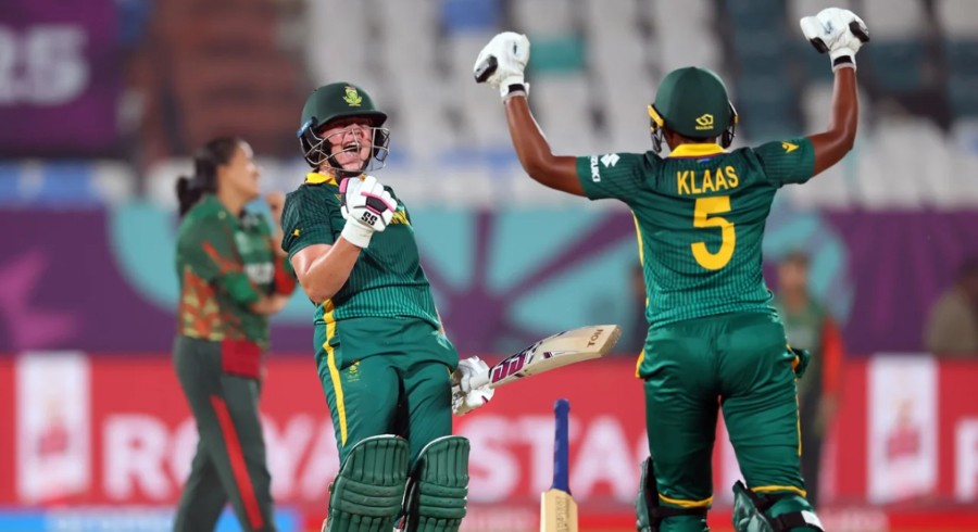 De Klerk steers South Africa to last over win against Bangladesh