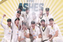 Australia seal 4-0 Ashes triumph as feeble England collapse again