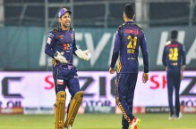 LIVE: Quetta fight back; Nawaz removes both openers