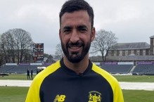 WATCH: Zafar Gohar grabs insane catch for Gloucestershire in T20 Blast