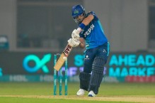 PSL 9: Sultans beat United by five wickets