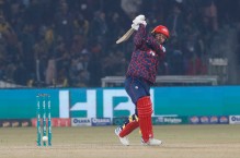 PSL 9: United thrash Kings by seven wickets